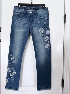 Mac & Joy Blue Floral Embroidered Ankle Jeans